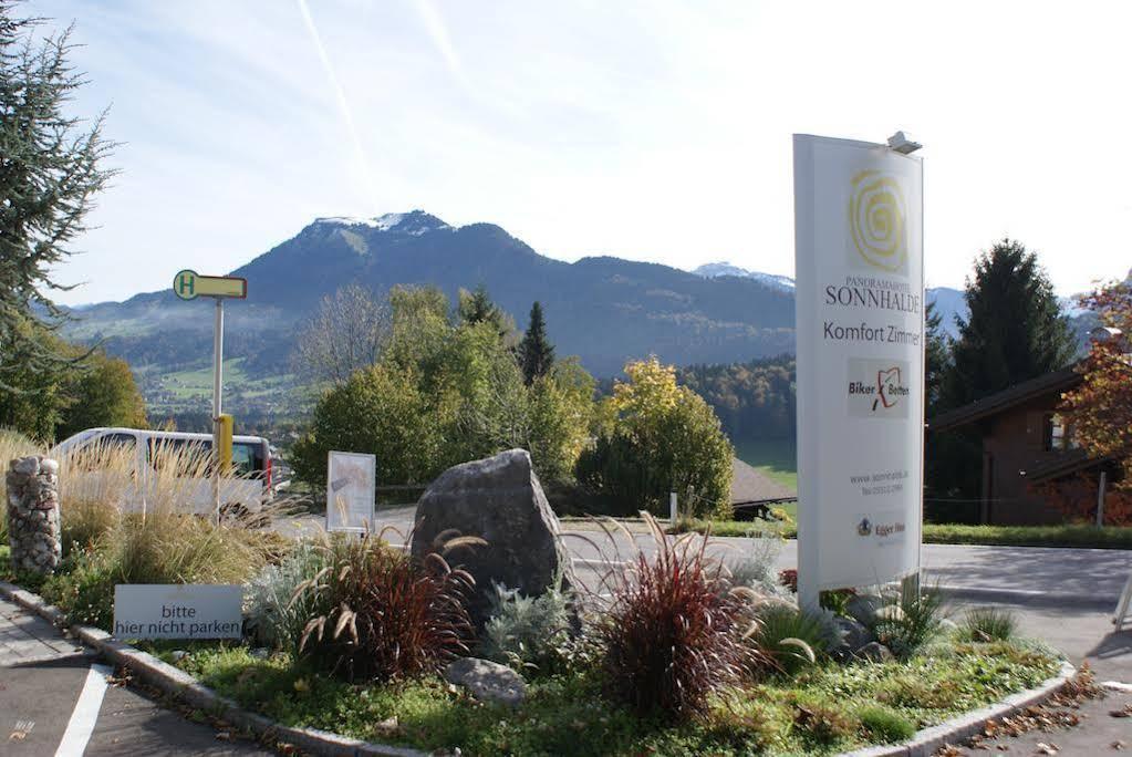 Panoramahotel Sonnhalde Schwarzenberg im Bregenzerwald Exterior foto